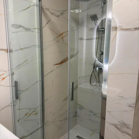 Jbhotels Deluxe Ii Szczecin